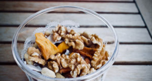 Fruits secs déshydratés, bonne ou mauvaise idée pour perdre du poids ? Régime aux fruits secs