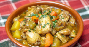 Recette du mafé au poulet : variations du plat emblématique de l’Afrique de l’Ouest mafé au poulet